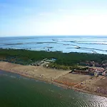 Pleasant Duplex In Rosolina * Розолина-Маре