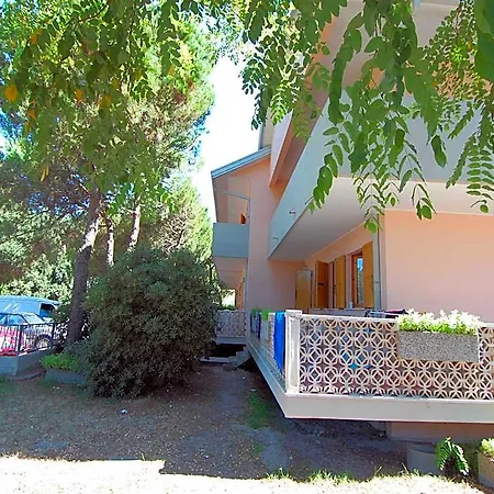 Pleasant Duplex In Rosolina דירה